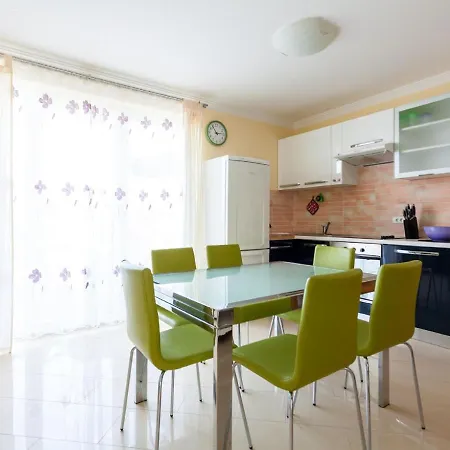 Modern In The Croatian Islands With Terrace Apartment